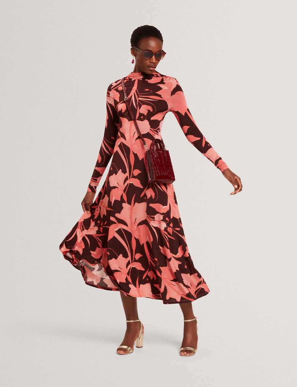 Women STARLAH - Slinky Printed Jersey Long Sleeve Midi Dress - Ted Baker