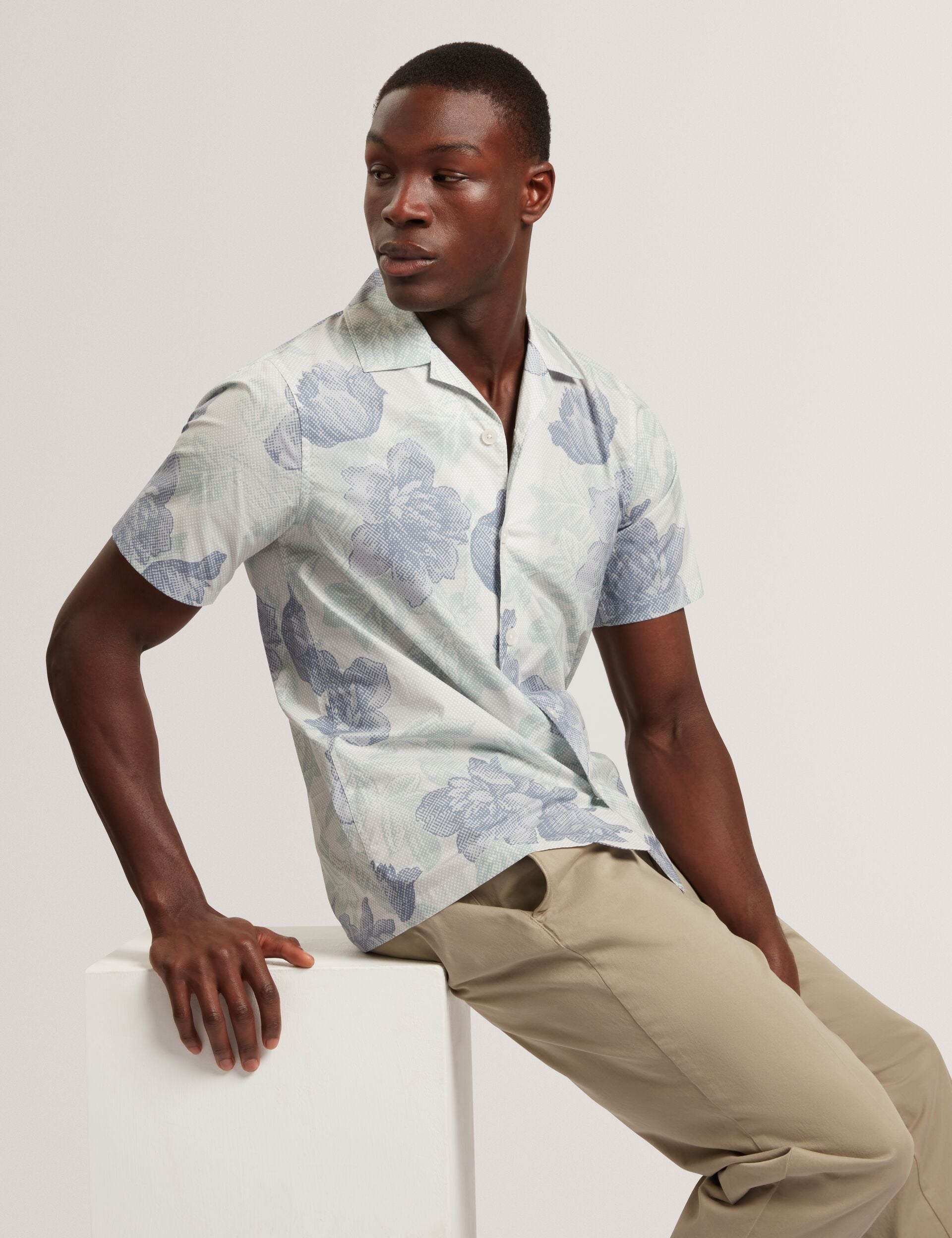 Men CESIRO Relaxed Shaded Floral Short Sleeve Shirt - Ted Baker
