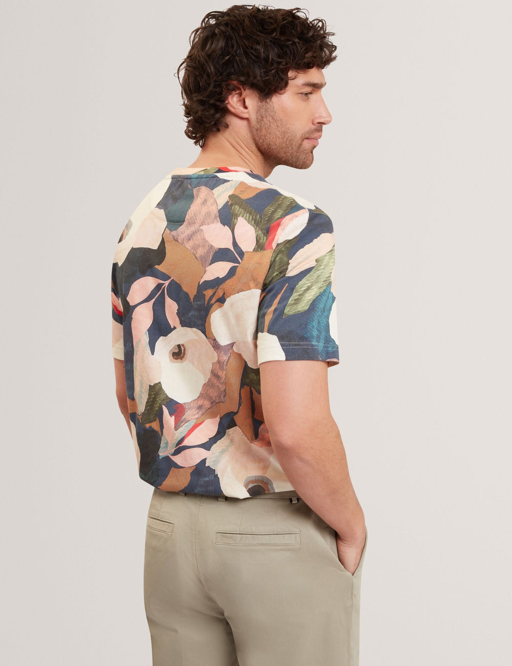 Men DOWLLE Garden Print Crew Neck Cotton T-Shirt - Ted Baker
