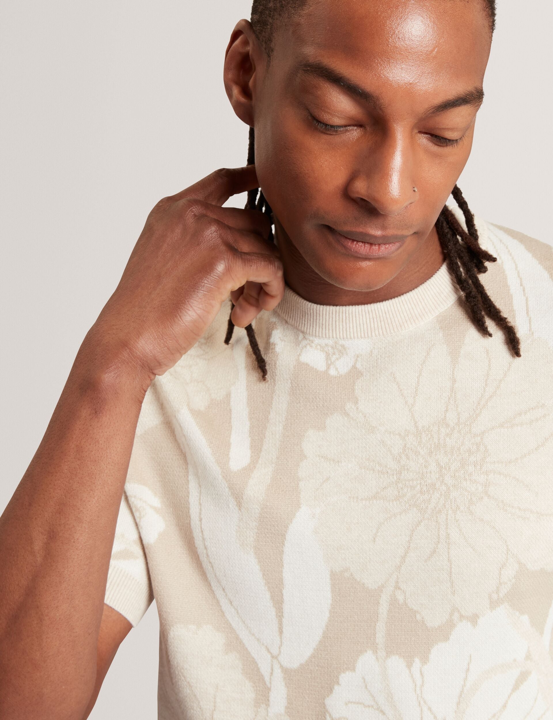 Men BARYN Jacquard Botanical Wool Blend T-Shirt - Ted Baker