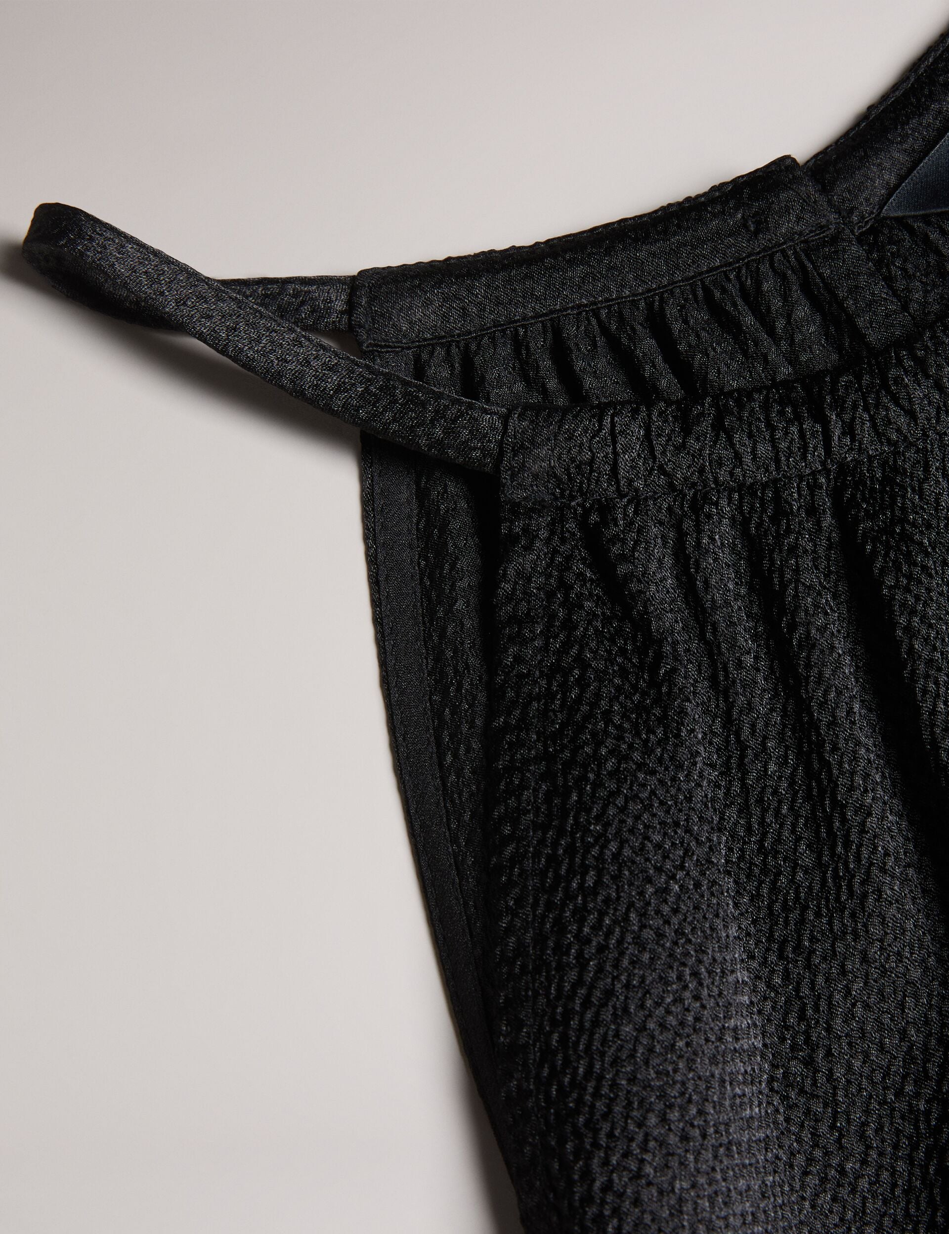 Women ROXIEYY | BLACK - Ted Baker