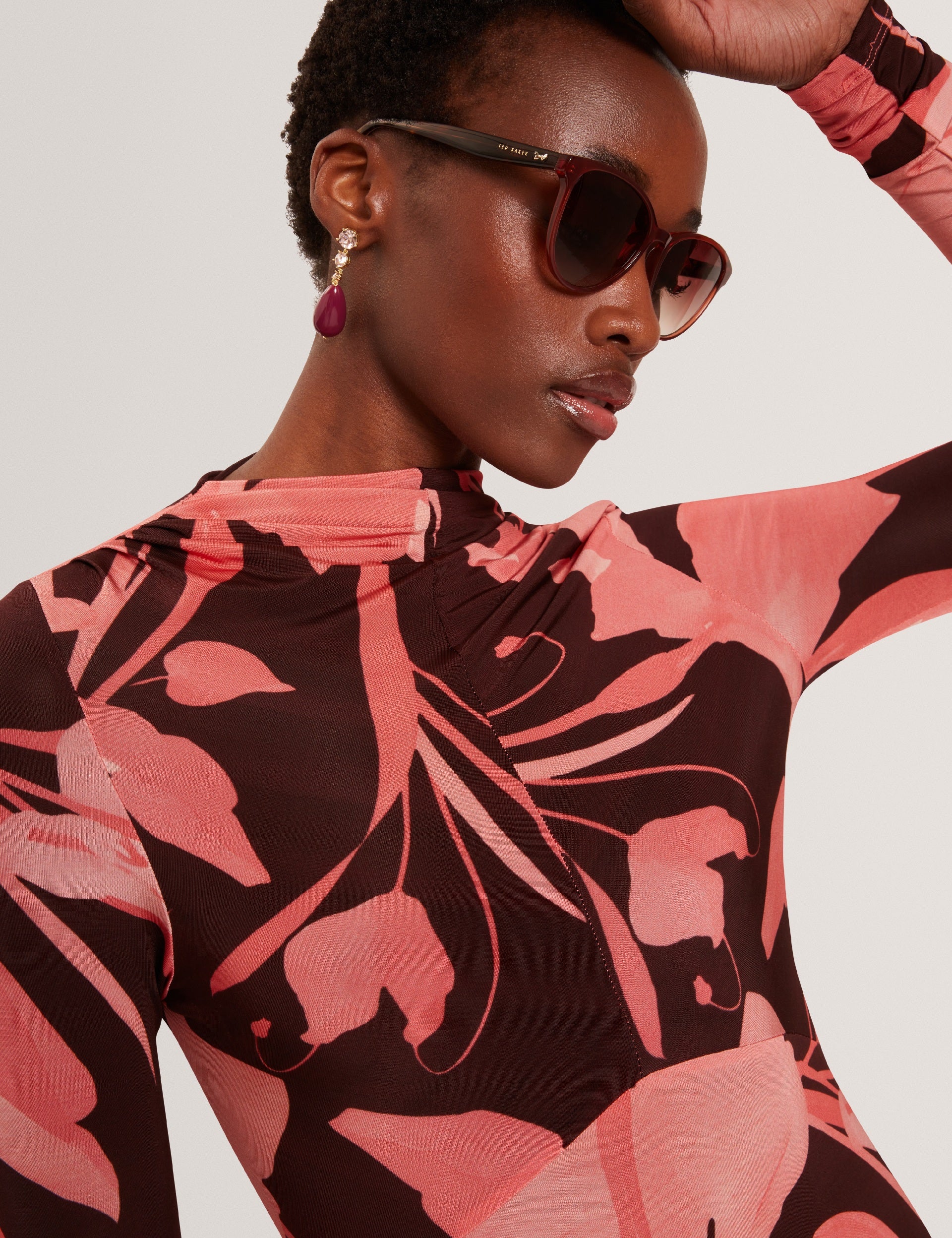 Women STARLAH - Slinky Printed Jersey Long Sleeve Midi Dress - Ted Baker