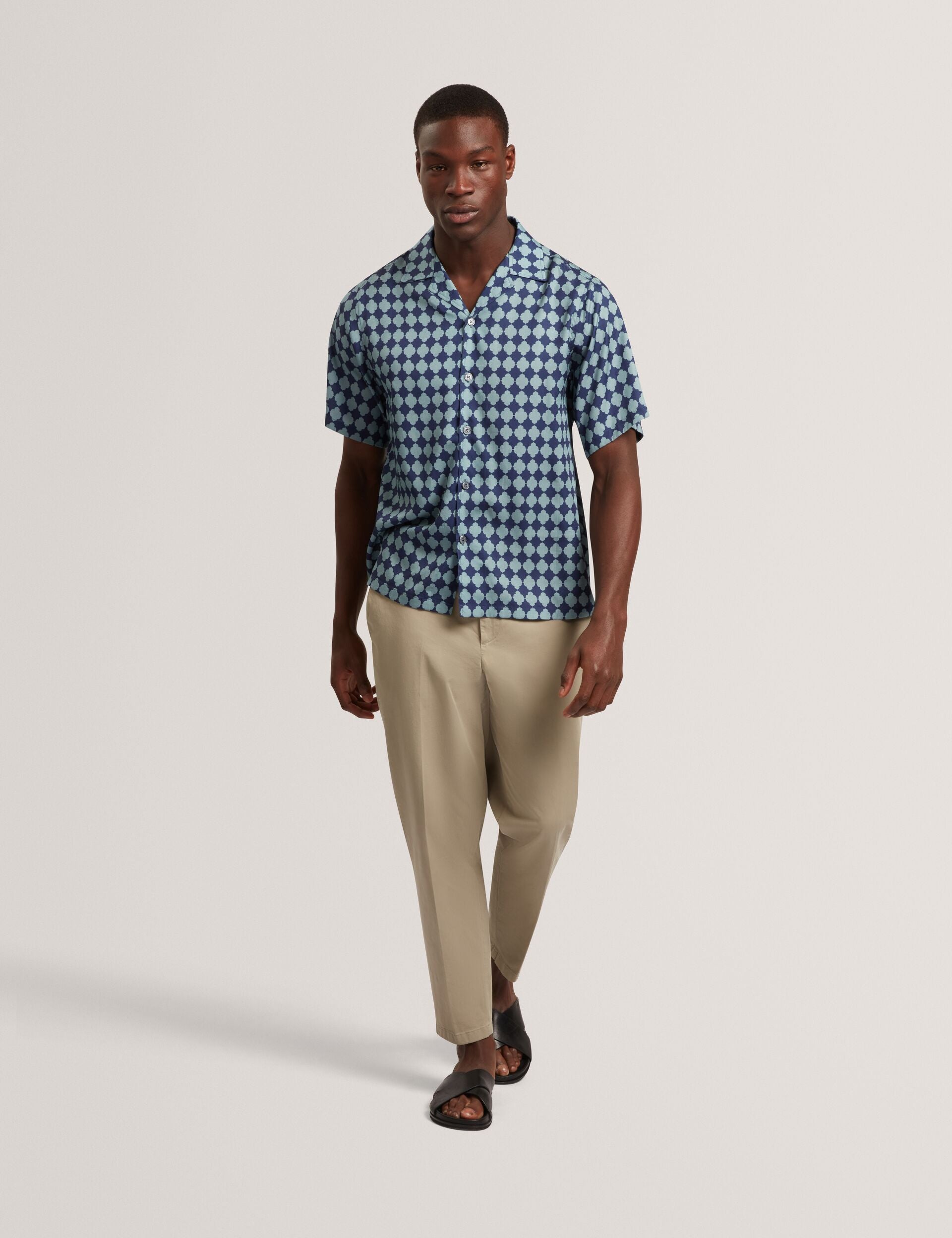 Men IBICUI Tile Print Tencel Short Sleeve Shirt - Ted Baker