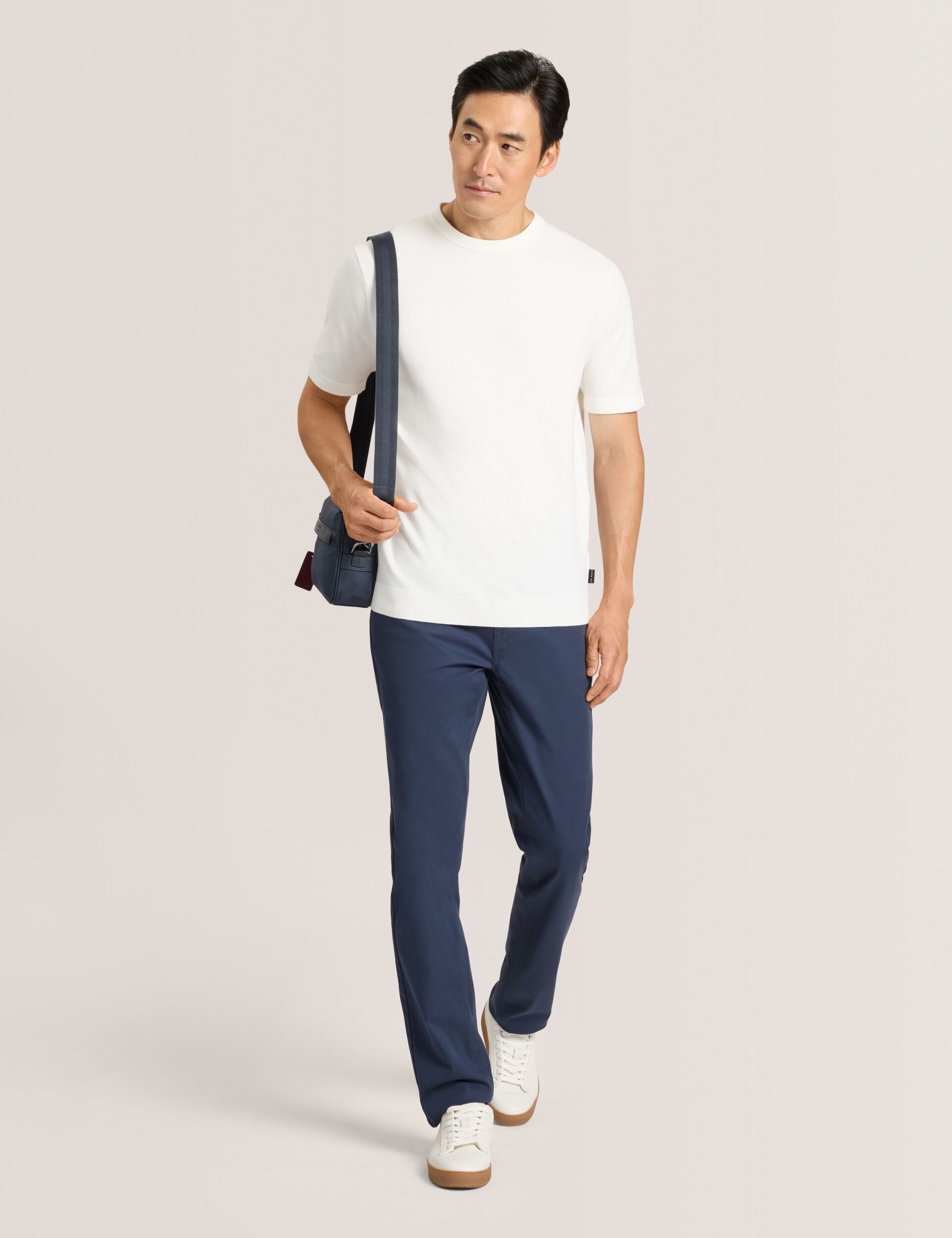 Men MODERN VISCOSE BLEND CREW - Egret - Ted Baker