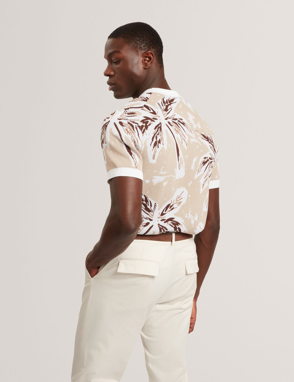 Men EZRRA - Leaf Print Knitted Crew Neck T-Shirt - Ted Baker